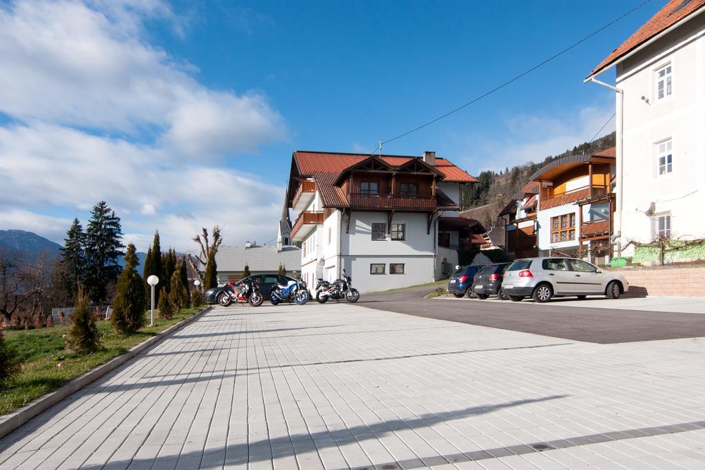Restaurant - Cafe - Pension Hassler Berg im Drautal Exteriör bild