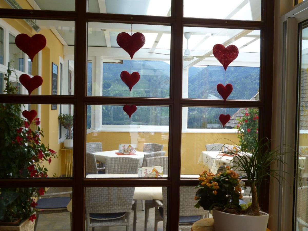 Restaurant - Cafe - Pension Hassler Berg im Drautal Exteriör bild